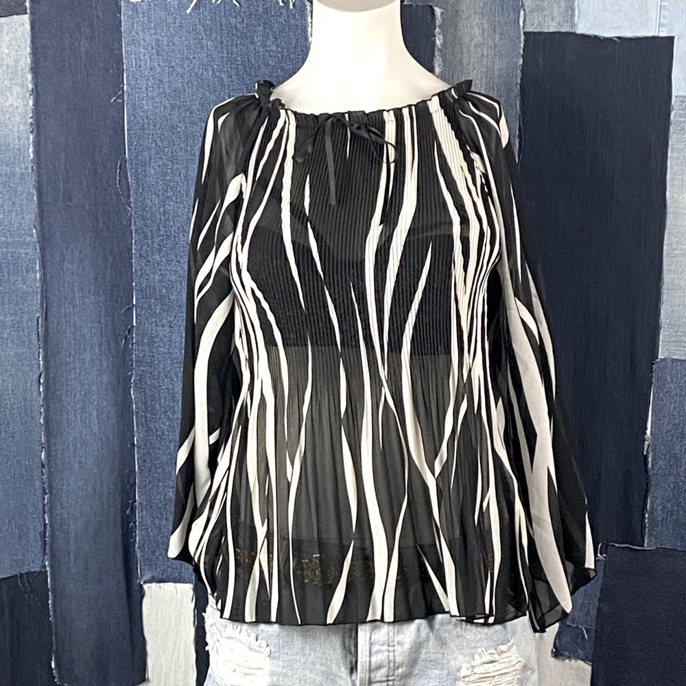 Sheer Pleated Long Sleeve Blouse Sz M/L